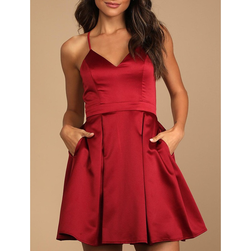 A-Line Black Dress Sexy Graduation Cocktail Party Dress V Neck Sleeveless Short / Mini Satin with Criss Cross Pleats