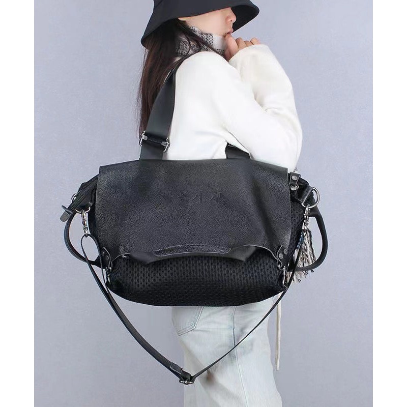 Casual Black Large Capacity Calf Leather Messenger Bag