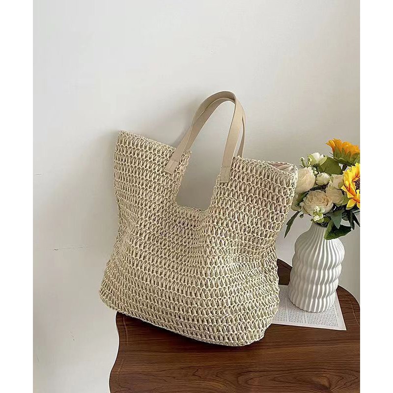 Fashionable Green Versatile Large Capacity Straw Woven Shoulder Bag